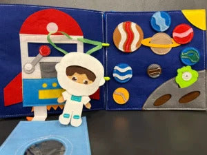 Oowi’s Adventure Busy Book - كتاب تعليمي للاطفال تفاعلي