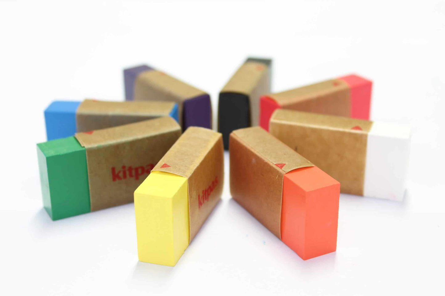 8 اقلام تلوين كبيرة للصغار كتباس