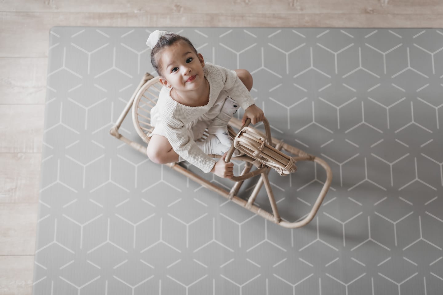 سجادتنا الخاصة الخضراء الصغيرة (رمادي / اخضر)